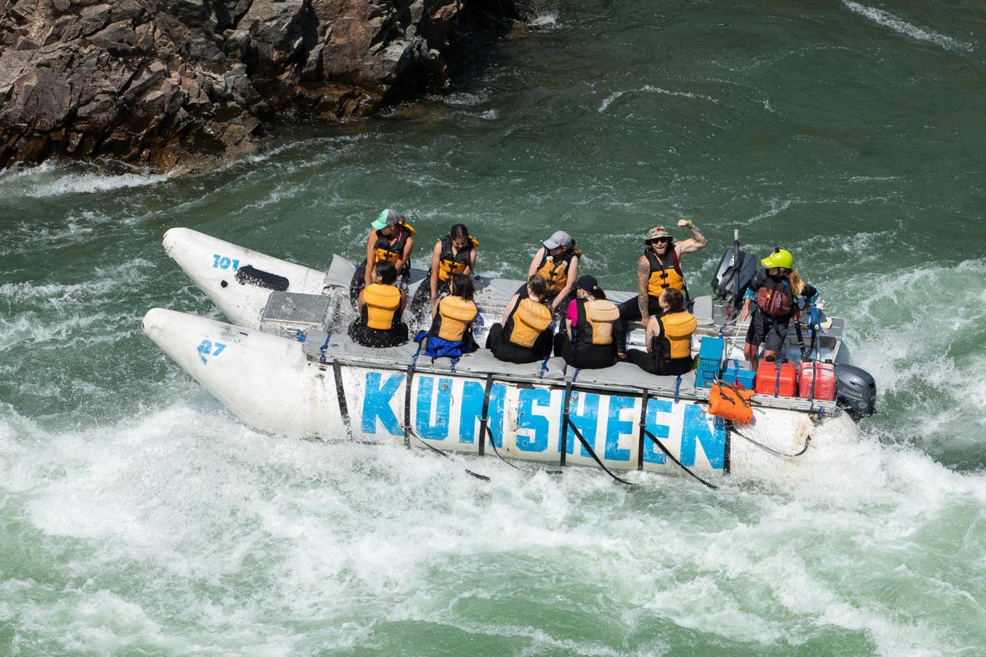 Kumsheen Rafting Resort Lytton Exteriör bild