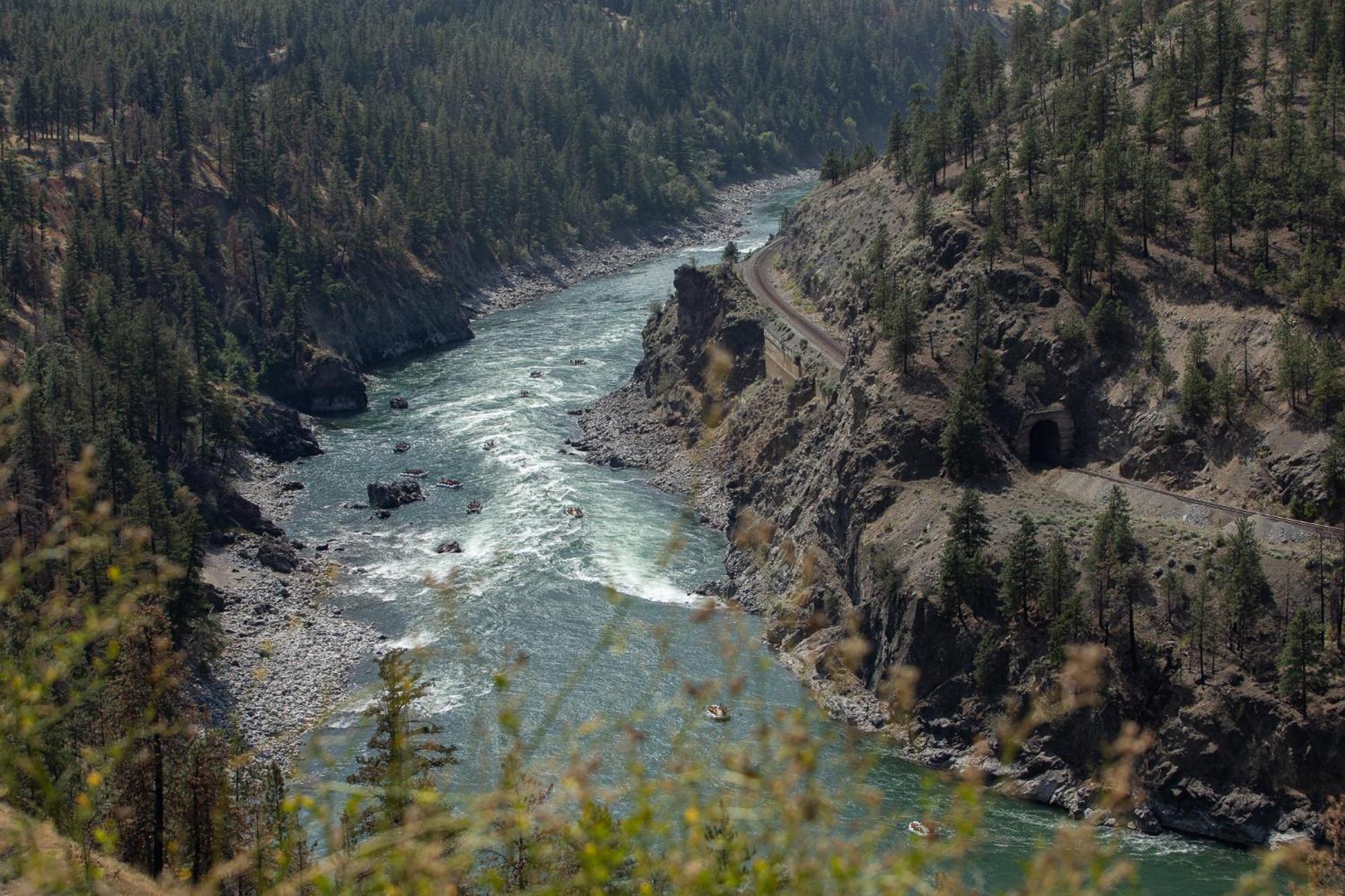 Kumsheen Rafting Resort Lytton Exteriör bild