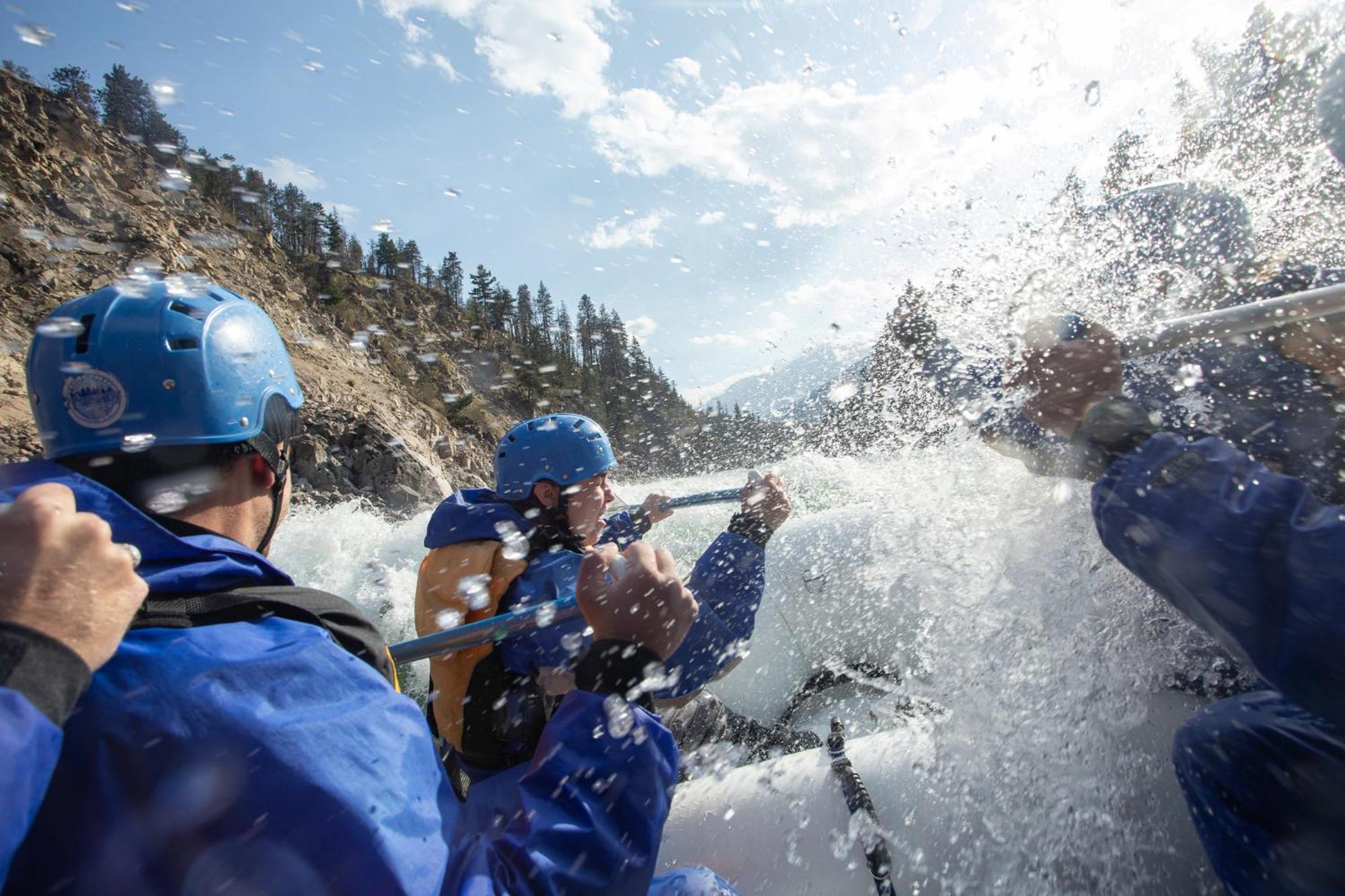 Kumsheen Rafting Resort Lytton Exteriör bild