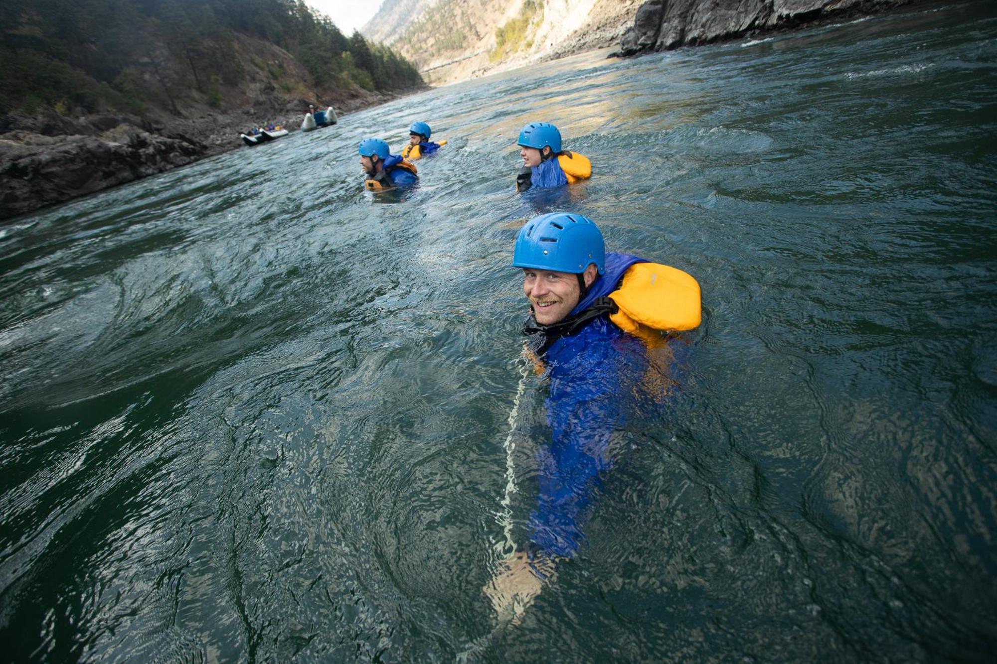 Kumsheen Rafting Resort Lytton Exteriör bild